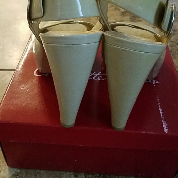 Like new, chunky heel sling strap heels. - Picture 3 of 4